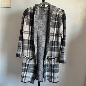 Natural Reflections Gray Knit Cardigan